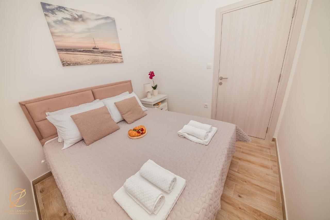 Apartments Ruzmarin Herceg Novi Bagian luar foto