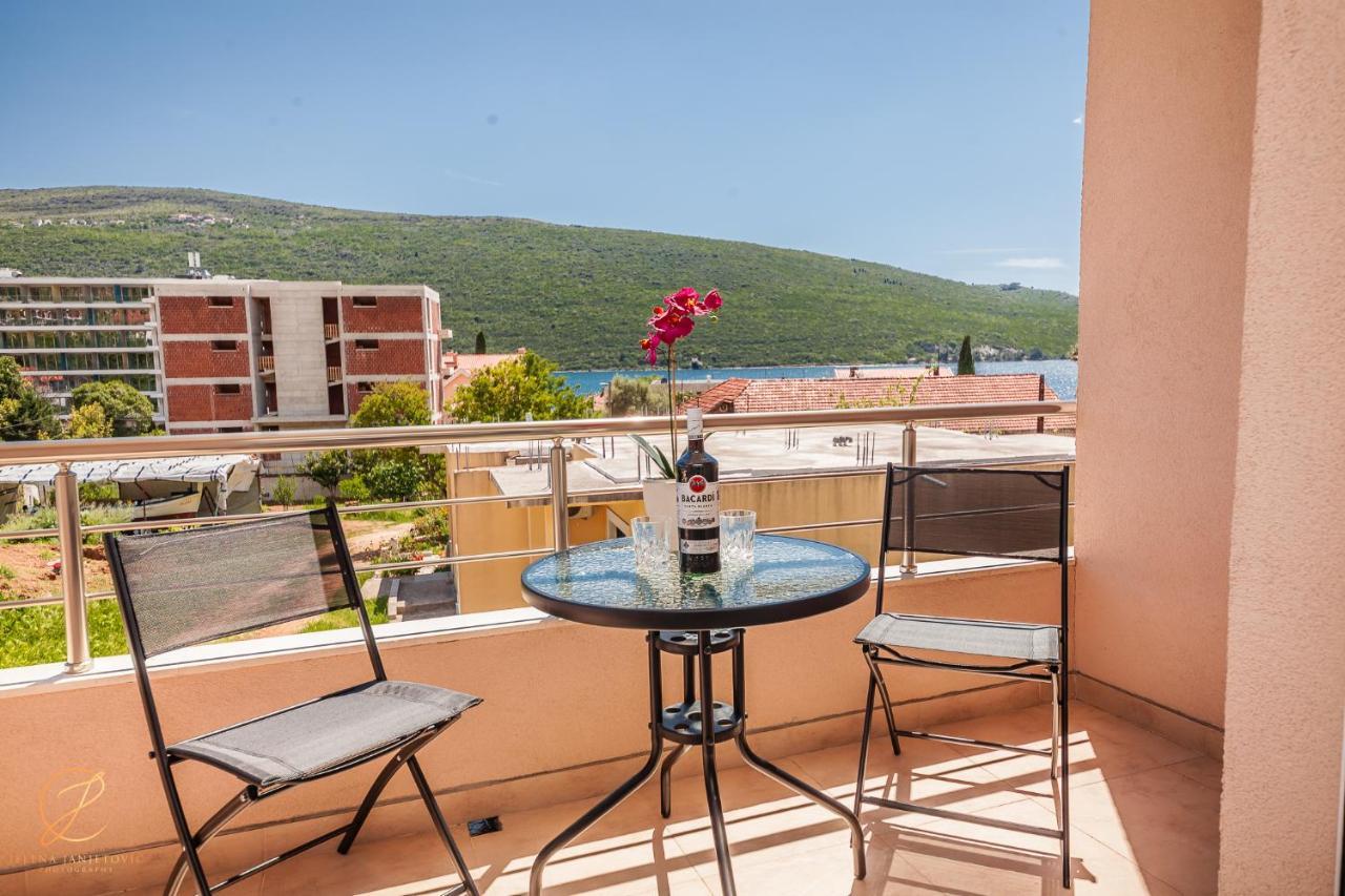 Apartments Ruzmarin Herceg Novi Bagian luar foto