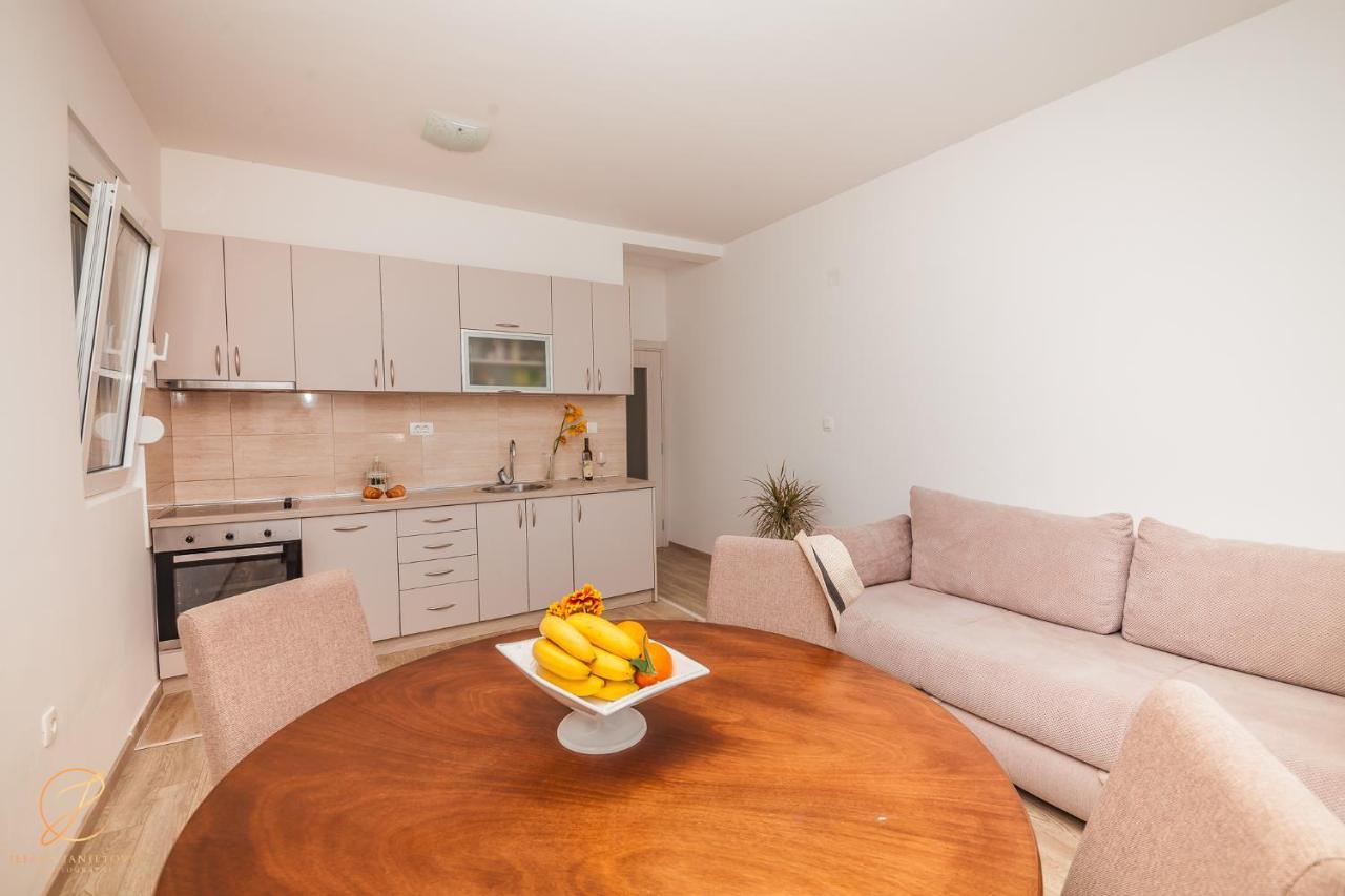 Apartments Ruzmarin Herceg Novi Bagian luar foto