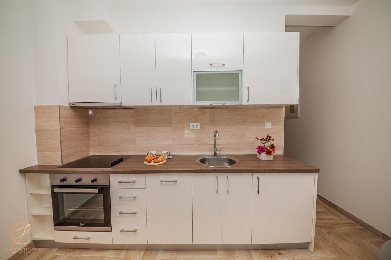 Apartments Ruzmarin Herceg Novi Bagian luar foto